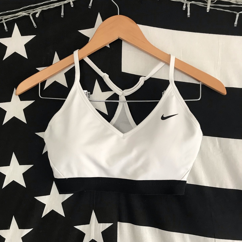 White Nike sports bra!!
